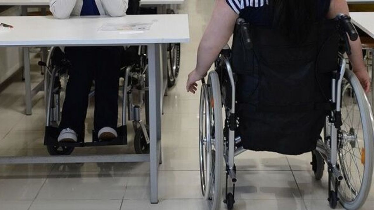 Engelli öğretmenlerden Cumhurbaşkanı Erdoğan'a çağrı!