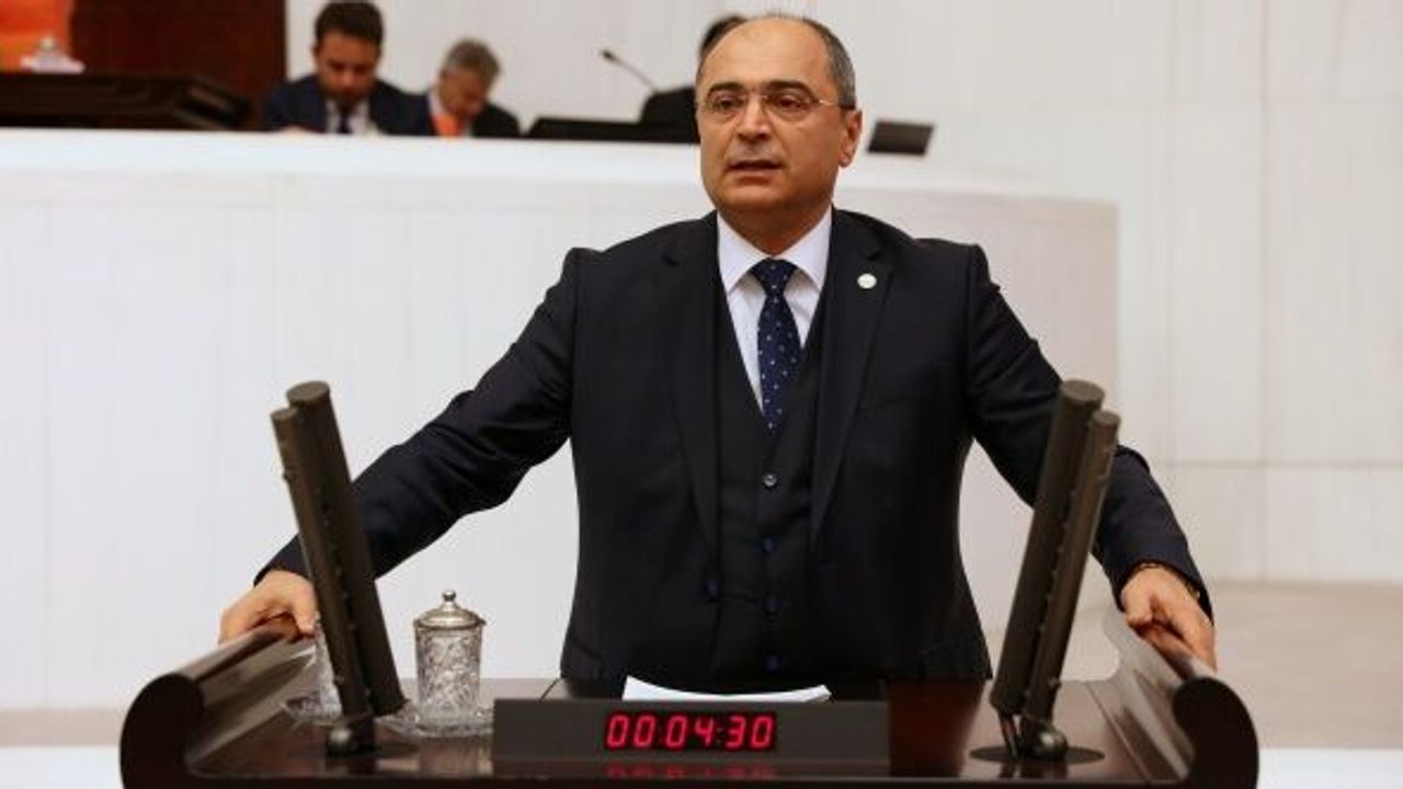 "İBB temsilcisini Kanal İstanbul toplantısından atarak neyi gizliyorsunuz?"