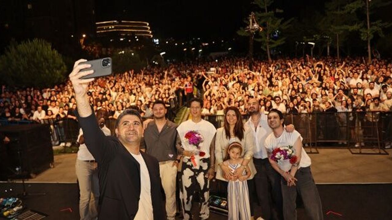 Ataşehirli müzikseverler, yaz konserlerinde buluştu