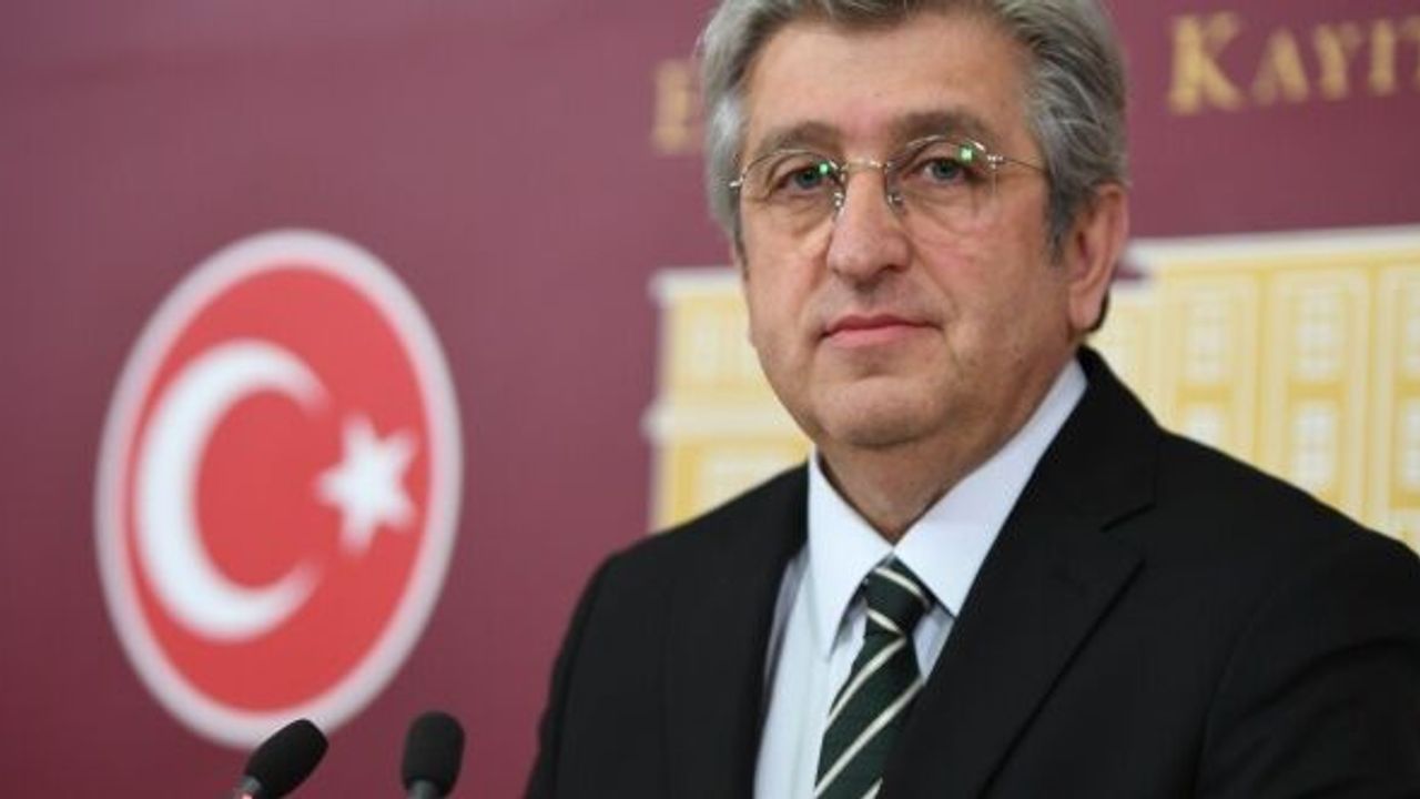 CHP'li Çan'dan iktidara Anayasa ve 'Deli Dumrul vergisi' tepkisi
