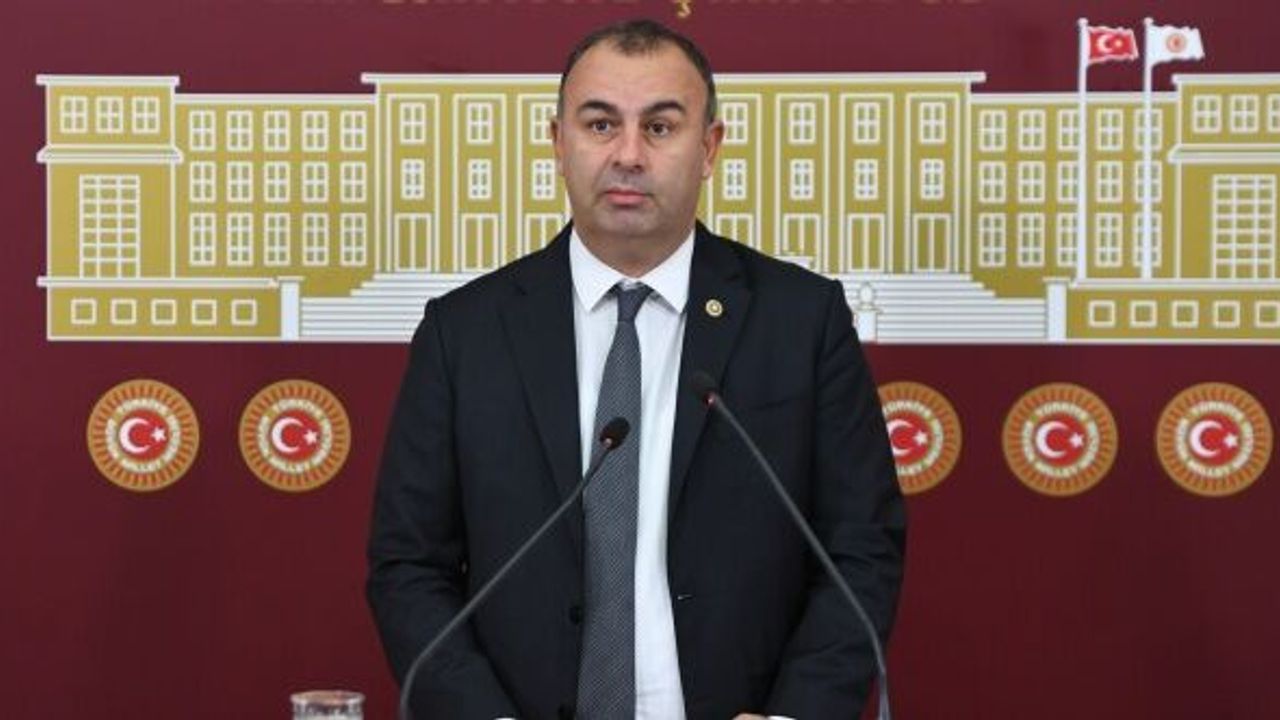 CHP'li Arslan: "İzmir'in tarihi yapılarından elinizi çekin"