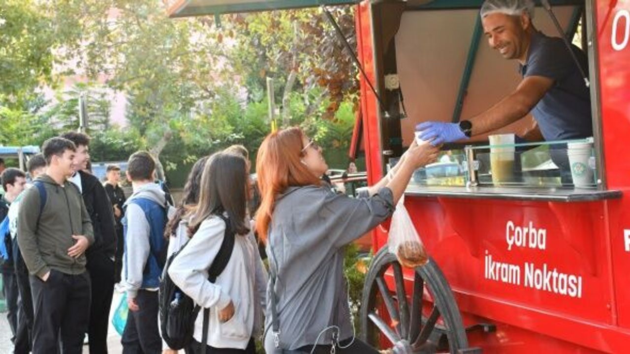 Manisa Büyükşehir Belediyesi’nin “Günaydın Çorbası” 154 Bin Kişiye Ulaştı