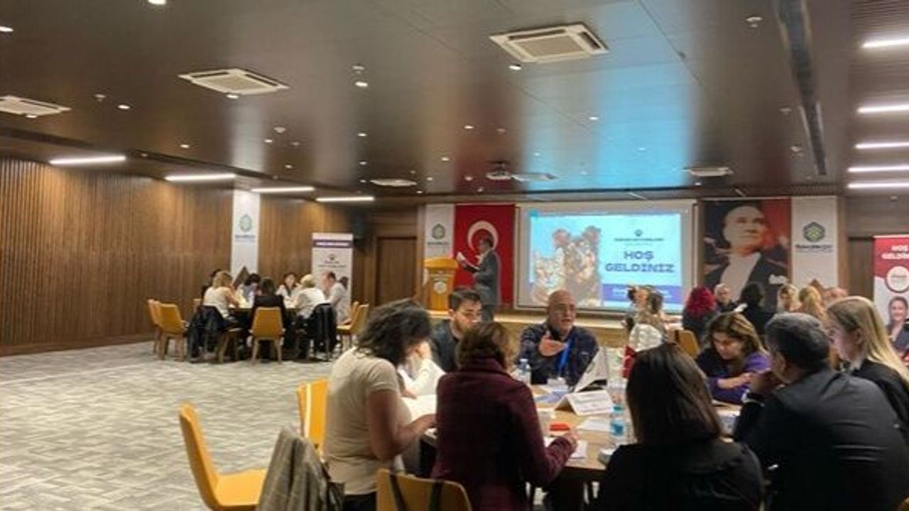 Bakırköy Belediyesi'nden sokak hayvanlarının yaşam şartlarına yönelik çalıştay