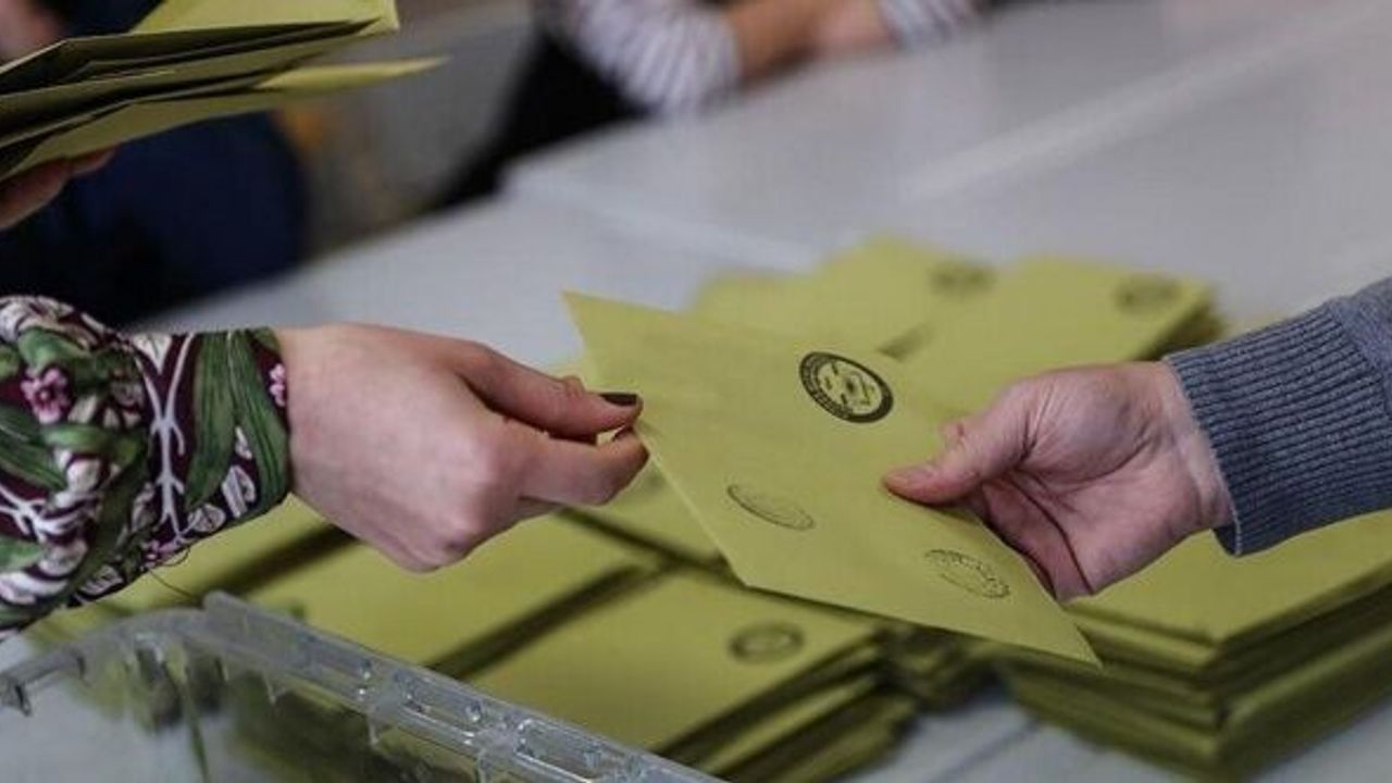 İmamoğlu operasyonu sonrası ilk anket: AKP oyları eriyor!