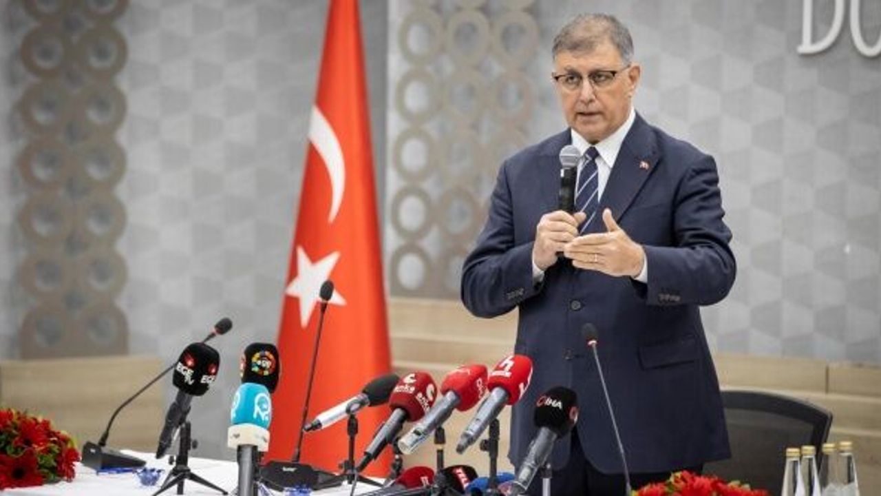 Cemil Tugay: İzmir’i de İzmir Büyükşehir Belediyesi’ni önünüzde diz çöktürmeyeceğim