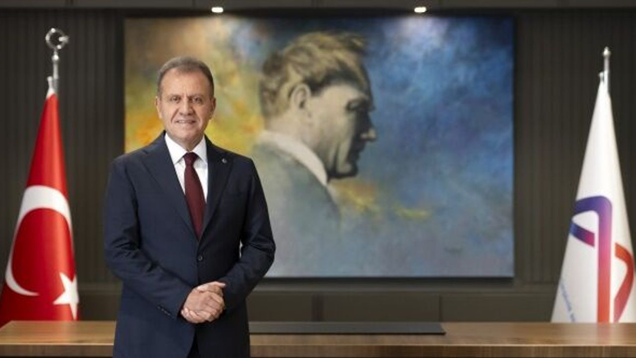 Vahap Seçer'den demokrasi ve dayanışma temalı Kurban Bayramı mesajı