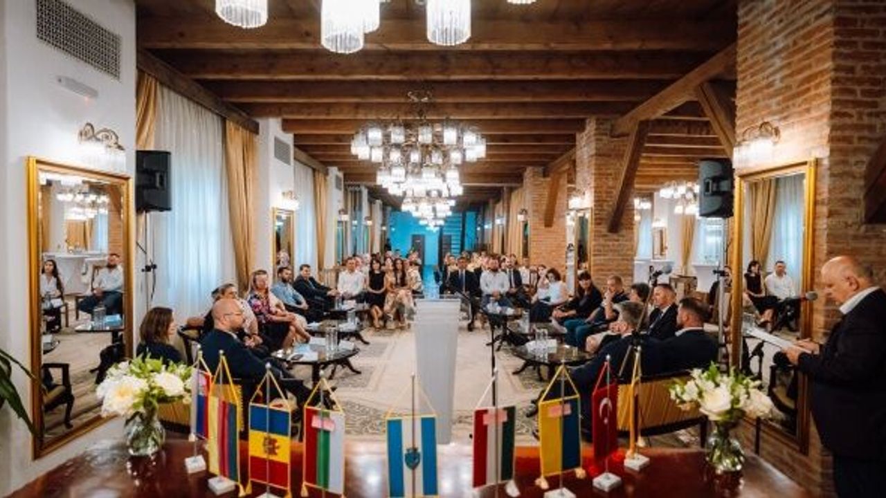 Kardeş Şehir'den Kuşadası'na övgü dolu sözler