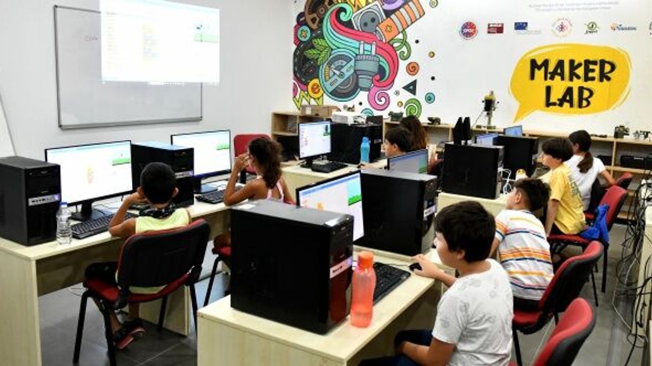 Muratpaşa'da Robotik Kodlama eğitimi başlıyor
