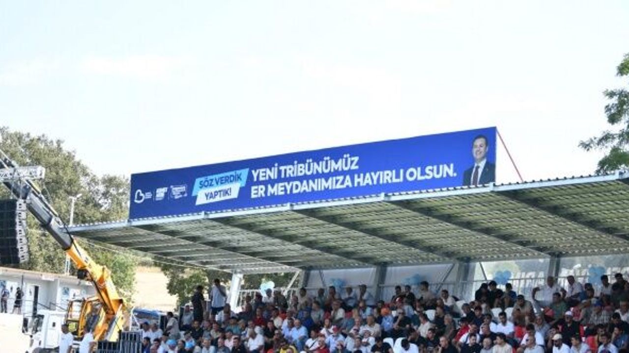 Kurtdere Er Meydanı’nı yeni tribününe kavuştu