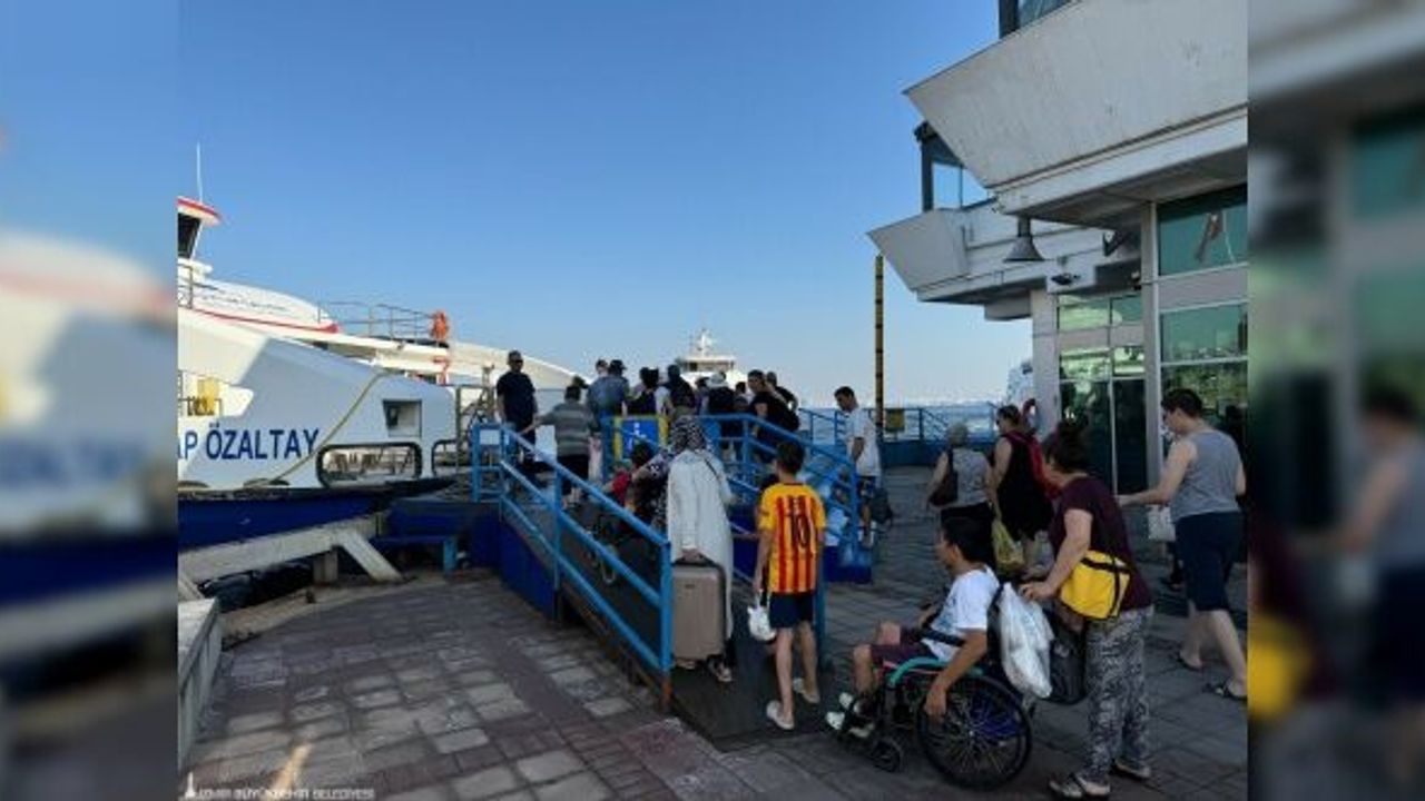 İZDENİZ’in yaz seferlerinden 24 bine yakın yolcu yararlandı