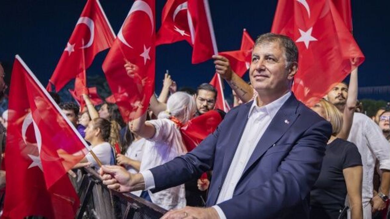 İzmir'de Cumhuriyet her yerde