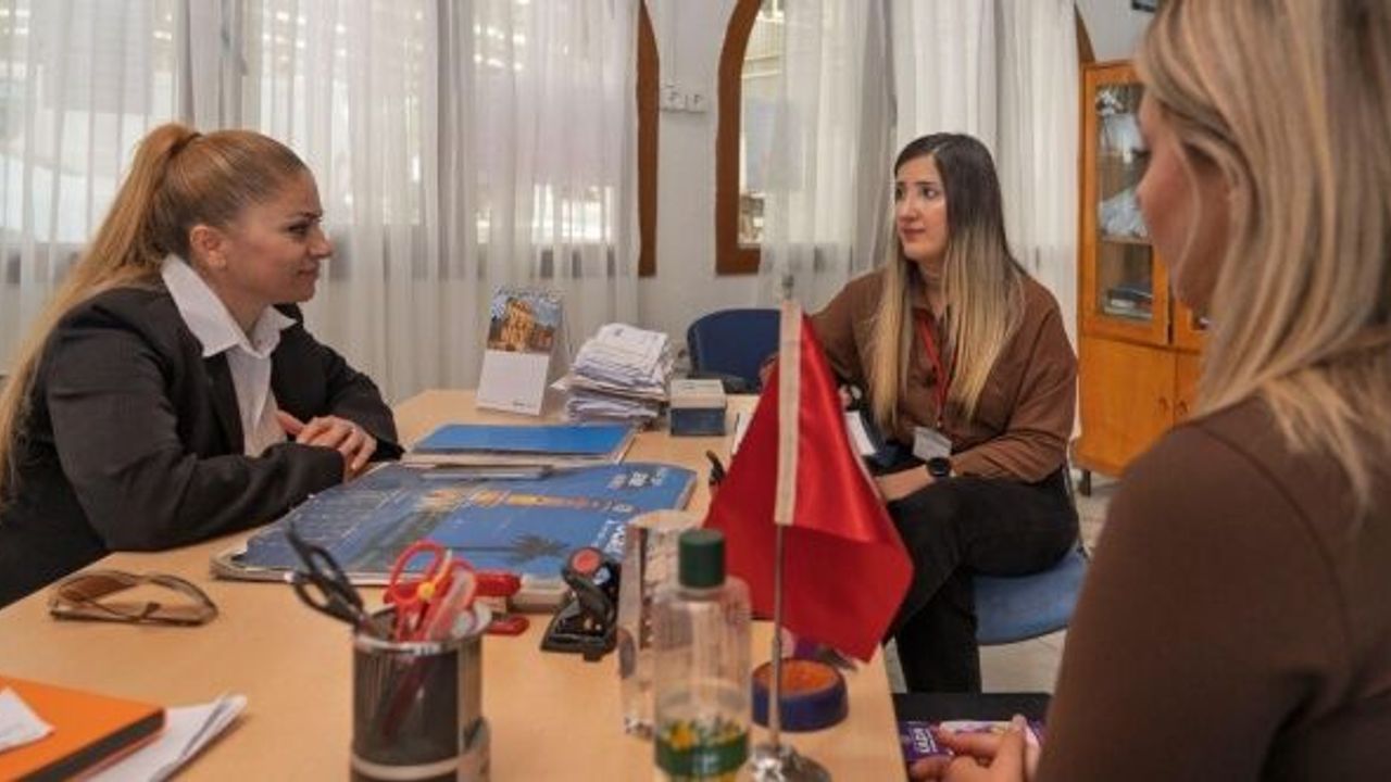 Muhtarlarla el ele İzmir’e kesintisiz hizmet