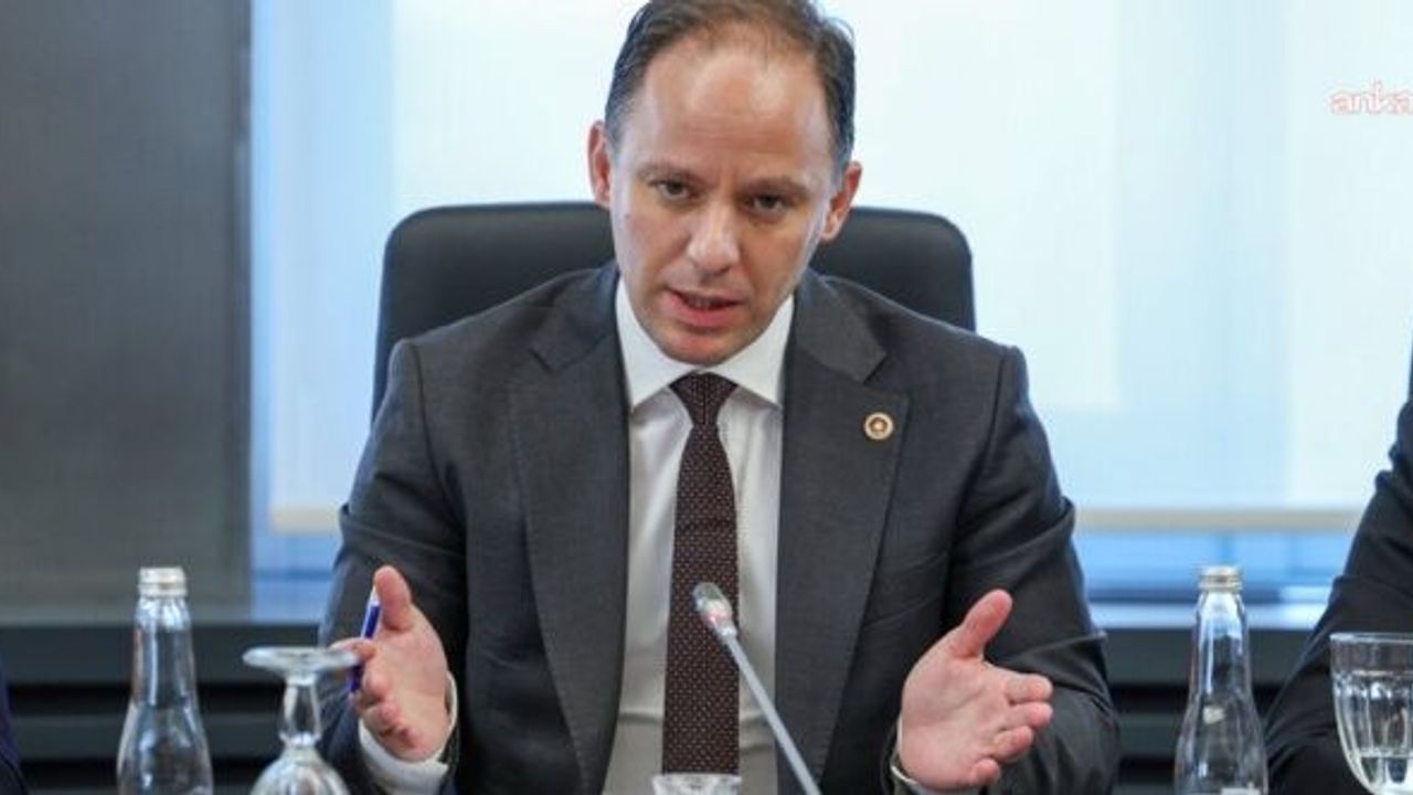 CHP'li Yavuzyılmaz "İBB'de paralel yapılanma" belgelerini açıkladı, savcılığa seslendi