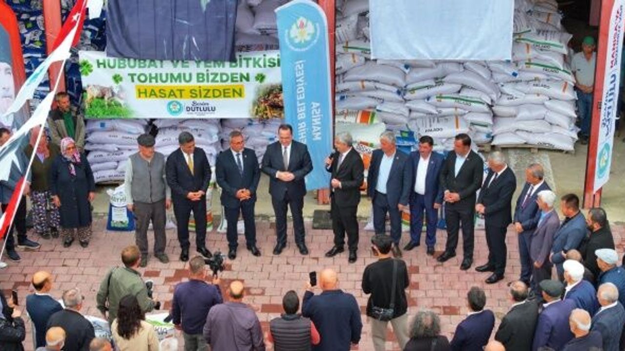 Manisa'da üreticilere 525 Ton Hububat ve Yem Tohumu Desteği