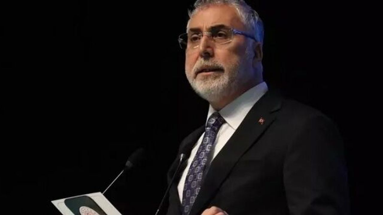 Bakan Işıkhan'dan asgari ücret görüşmeleri açıklaması: Masada tüm tarafları görmek istiyoruz