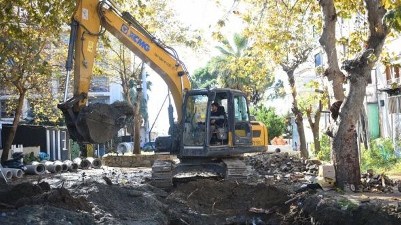 Edremitli vatandaşların imdadına Ahmet Akın yetişti