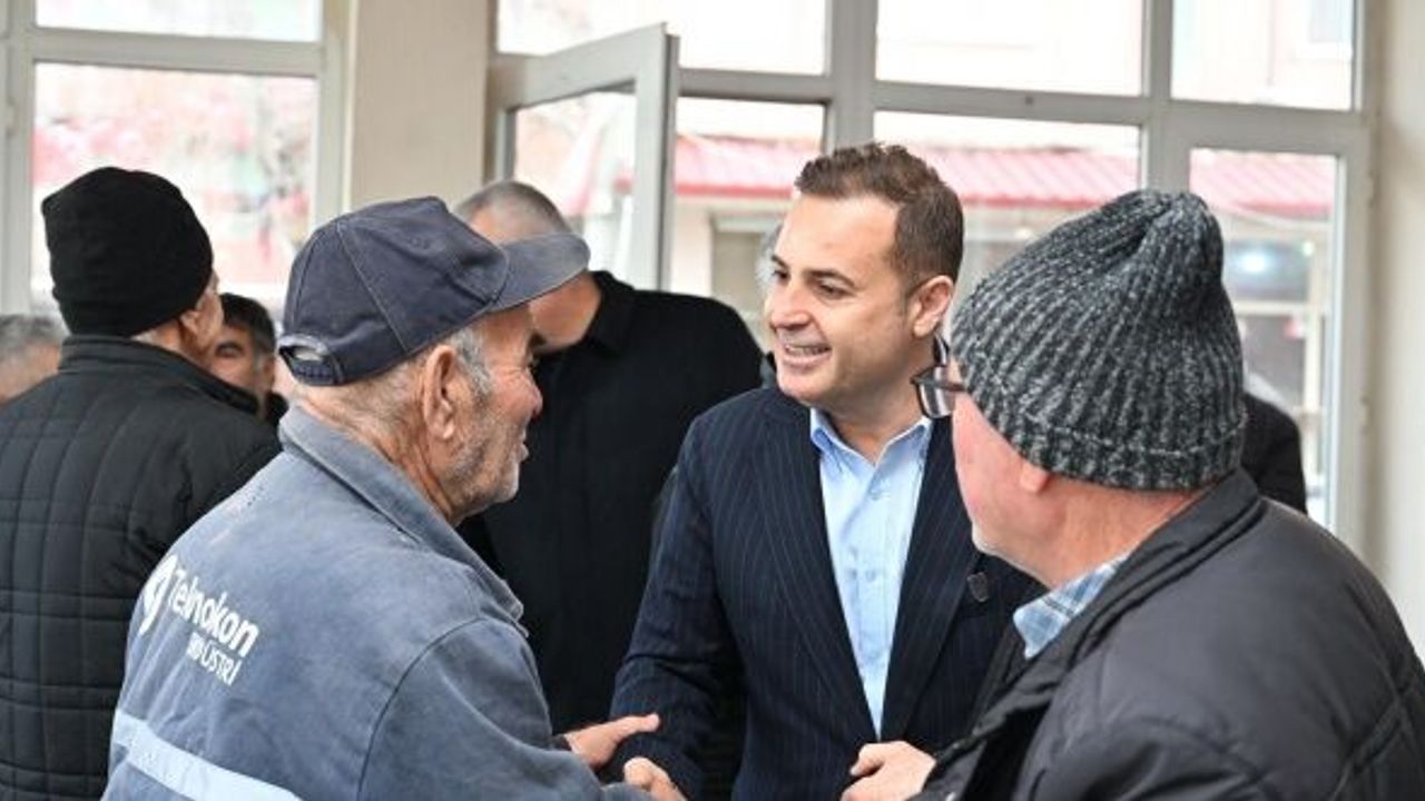 Ahmet Akın'dan Savaştepe'ye çıkarma