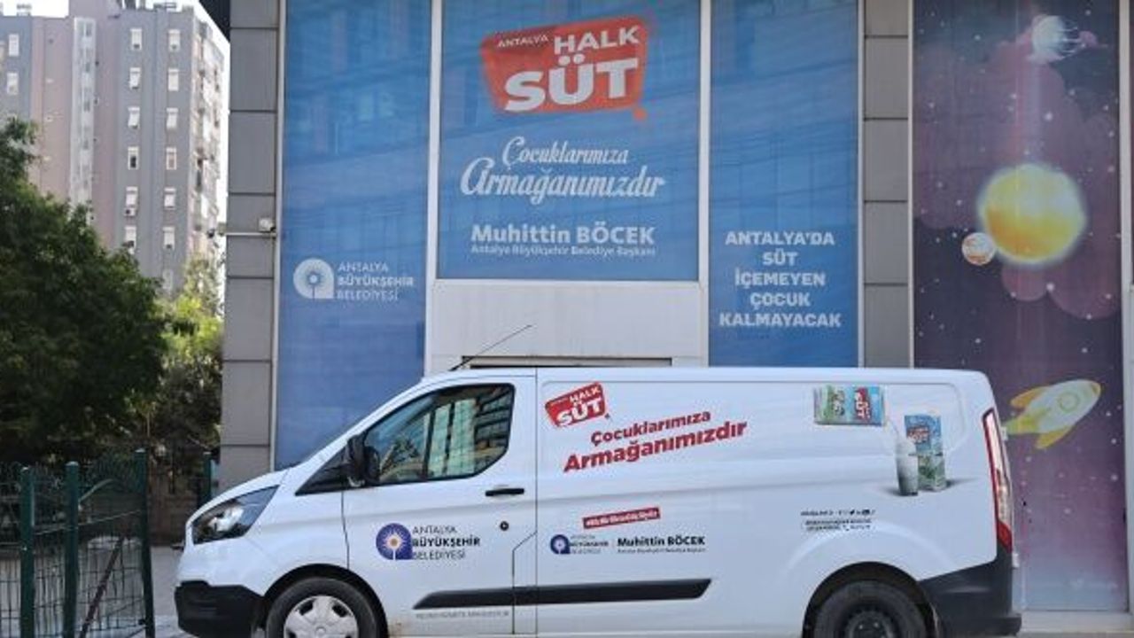 Antalya Büyükşehir’den çocuklara 67 bin Halk Mama desteği