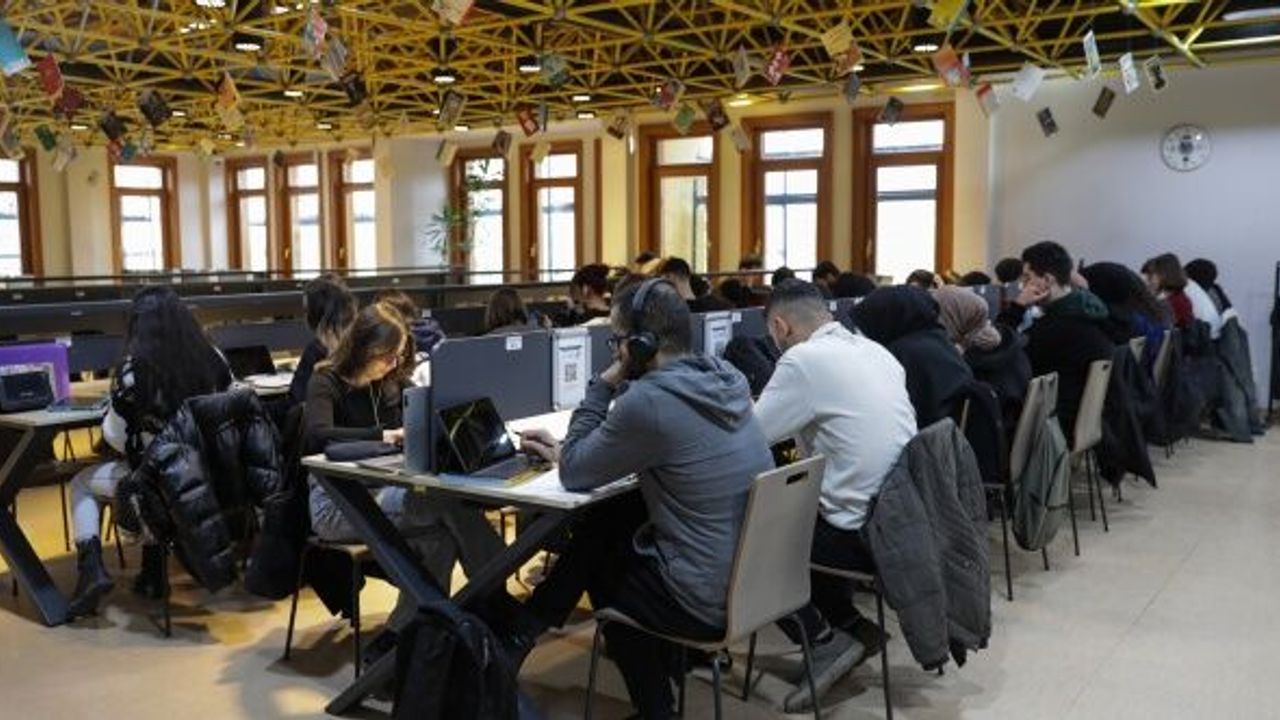 Bursa'nın bilgiye açılan kapılarına büyük ilgi