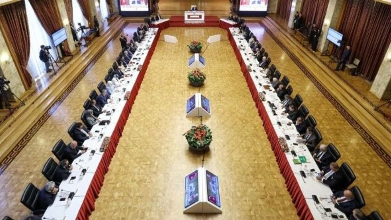 İktidar medyasından İmralı süreci oranları: Hangi parti seçmeni ne kadar destek veriyor ?