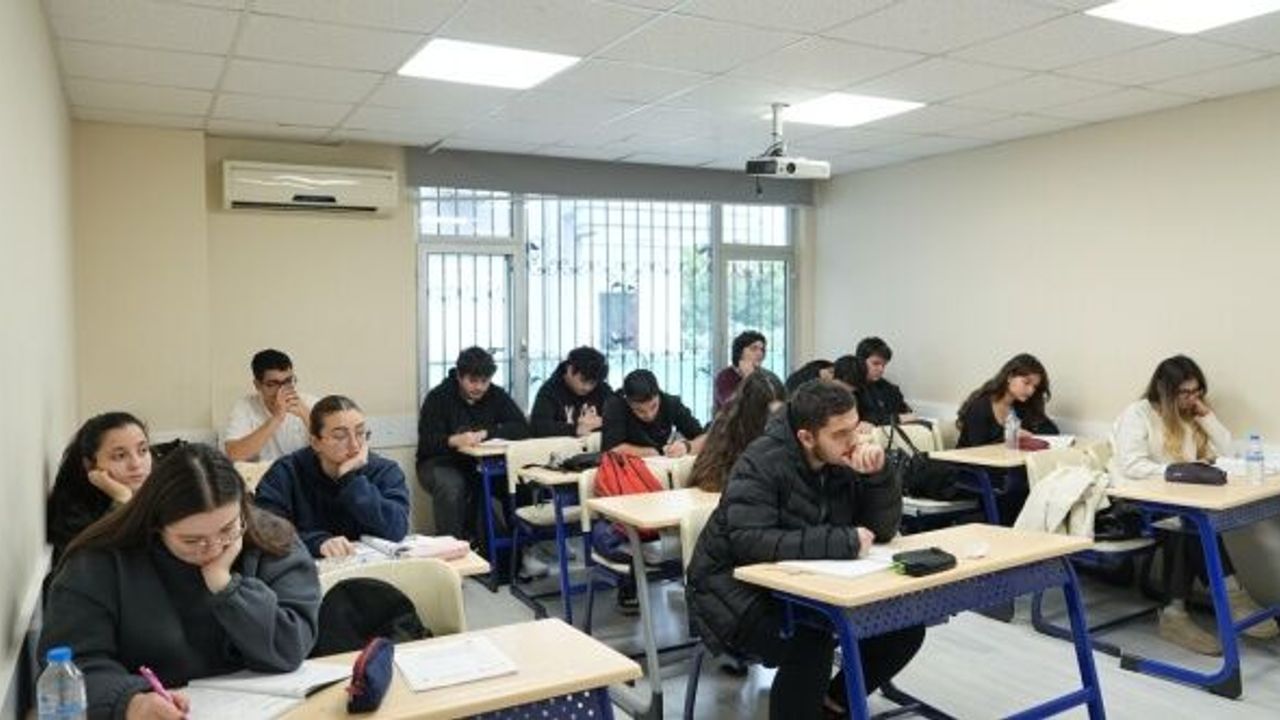 Konyaaltı Belediyesi etüt merkezinde eğitim tüm hızıyla sürüyor