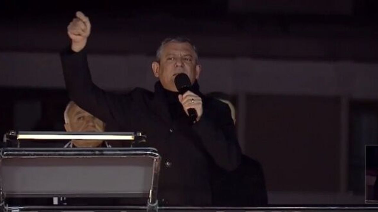 Özgür Özel'den Erdoğan'a emekli aylığı tepkisi: 'Millet senden zam değil sandık bekliyor'