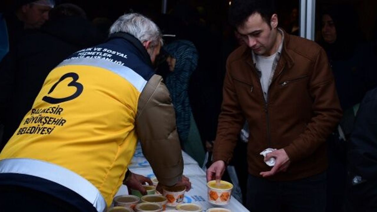 Balıkesir’de Berat Kandili’nin manevi huzuru yaşatıldı