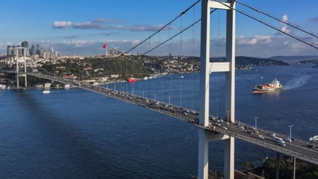 CHP eylemde ısrarcı: CHP'nin köprü yürüyüşü valilik tarafından yasaklandı