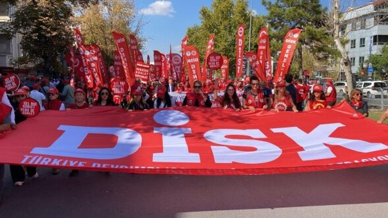 DİSK Akdeniz Bölge Temsilcisi Vedat Küçük’ten 59. Yıl Mesajı: “Asgari Yaşama Mahkûm Değiliz, Çare Örgütlenmek!”