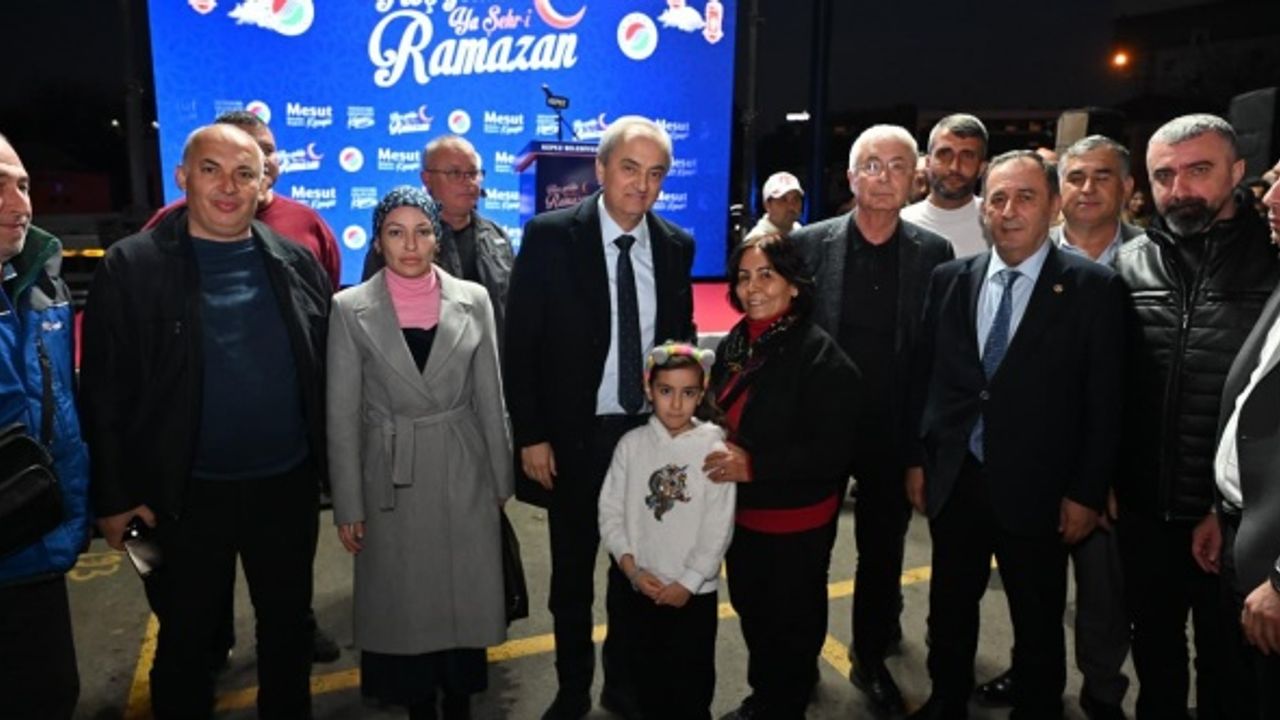 Kepez’de Ramazan’ın ilk iftar sofraları Düdenbaşı’nda kuruldu