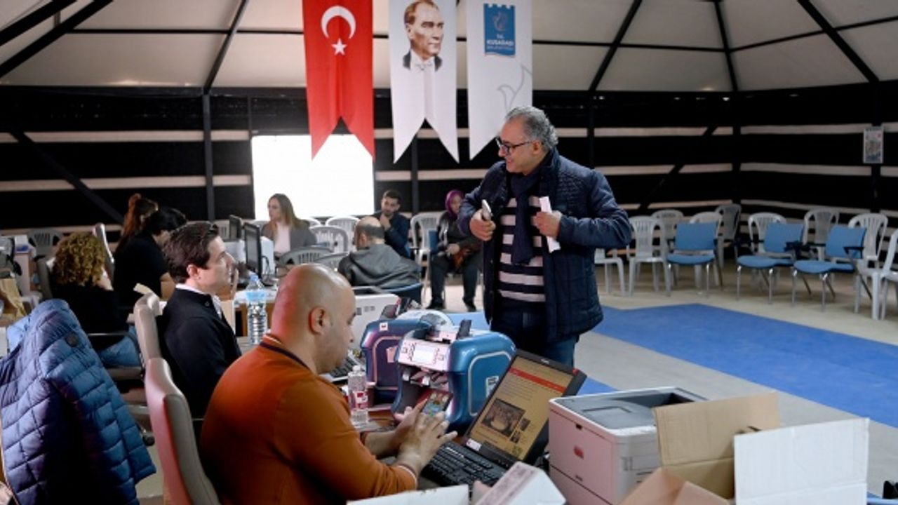 Kuşadası'nda yörük hizmet çadırı