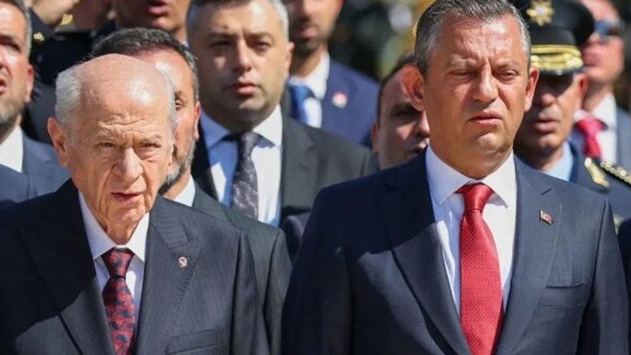 MHP lideri Bahçeli, Özgür Özel'i telefonla aradı!