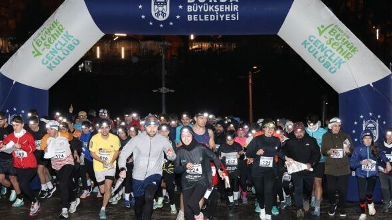 Tarihi Çarşı'nın gece atmosferinde oryantiring heyecanı