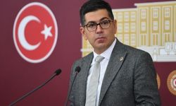 "AKP iktidarı kredi alan her öğrenciden ayda 1 çeyrek altın çalıyor!”