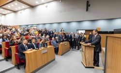 Cemil Tugay: “İzmir’i birlikte büyüten büyük bir aileyiz”