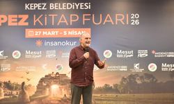Yazar Tarık Tufan, Kepez Kitap Fuarı’nda Edebiyat üzerine konuştu