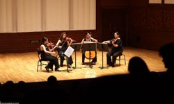 İzmir Oda Orkestrası yine ayakta alkışlandı