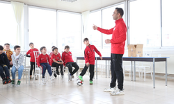Çiğli’de Geleceğin Futbolcuları Bilimsel ve Çok Yönlü Yetişiyor