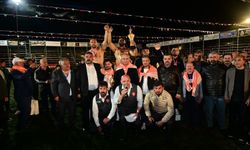 Balıkesir Büyükşehir Belediyesporlu Enes Doğan Kepez’de başpehlivan oldu