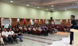 İzmit’te gençlere Üretken Yapay Zeka semineri
