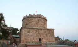 Hıdırlık Kulesi yeniden Antalyalılarla buluştu