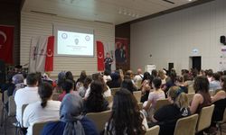 Denizli'de Bağımlılık ve siber suçlarla mücadele ele alındı