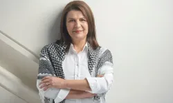 Foça Belediye Başkanı Saniye Bora Fıçı AK Parti’ye geçti