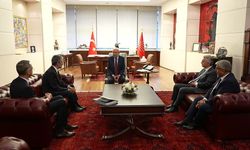 Kemal Kılıçdaroğlu, TÜSİAD Yönetim Kurulu Başkanı ile görüştü