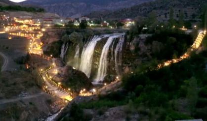 "Tortum Şelalesi rant için yok ediliyor"