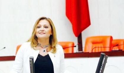 "Sansür yasasıyla amaçları AKP’nin yolsuzluklarını örtbas etmek"