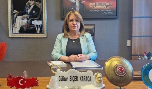 “Gençlerin tabağında kıl, böcek, vida, eldiven! Ey sorumlular neredesiniz?"