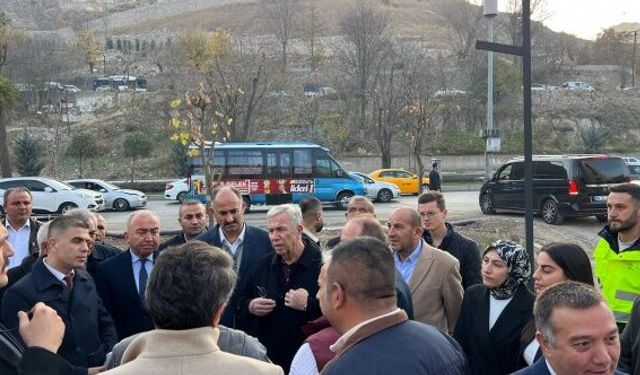 Mansur Yavaş Hacı Bayram esnafıyla bir araya geldi