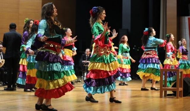 Bursa’da ‘Balkan ve Roman Gecesi’ coşkusu