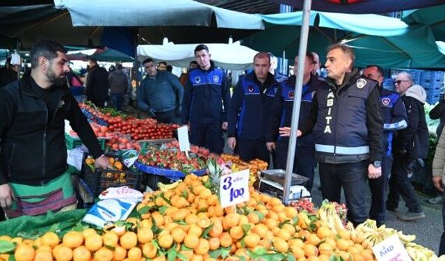 Perşembe Pazarı’nda ‘Hoş Geldin Masası’ Hizmete Girdi